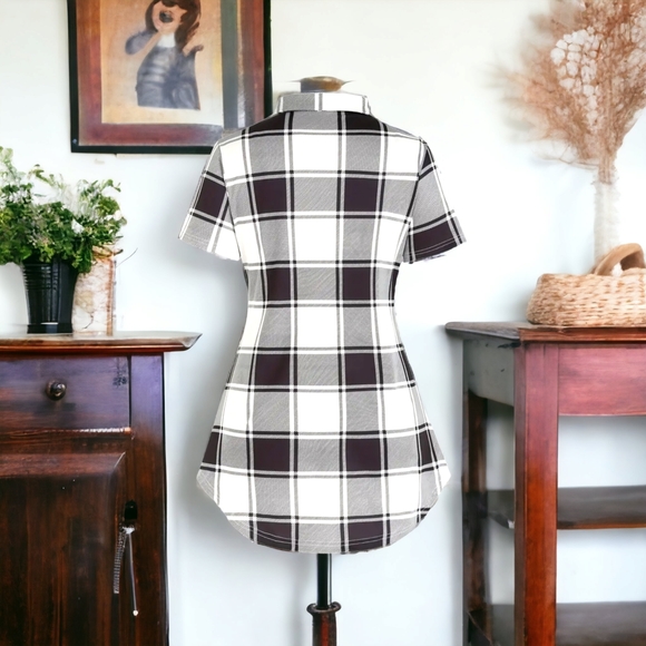 NWT!! Trendy Black and White Plaid Outfit with Black Cami Tank Top!!🖤☠️🖤 - Picture 12 of 16